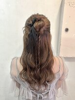 キャンバス バイ ネオリーブ 横浜西口(Canvas by neo.)&nbsp;横浜 お呼ばれヘアアレンジ カチモリハーフアップ