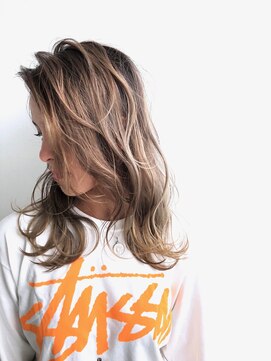 レイズ 立川(RAYS) 【RAYS/金本】外国人風バレイヤージュ×パールグレージュ