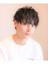 ノイセル(Noisyle)&nbsp;ツイストパーマくせ毛風パーマツーブロックフェザーマッシュ