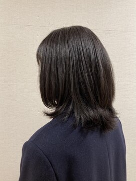 コム(com by neolive) 外ハネミディ1