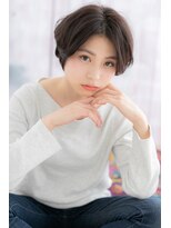 クールフェミニン…黒髪センターパート小顔ボブショートb1