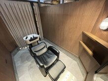 シャンプー時も移動なく施術いただけます