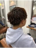 ツイストパーマ スパイラルパーマ メンズカジュアル 刈り上げ