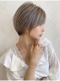 ショート×ハイライト白髪ぼかし×シルキーベージュ[心斎橋]