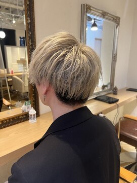 ローマ ギンザ(ROMA Ginza) ハイトーン ×ホワイトベージュ