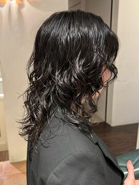 ローネス(LONESS) スパイラルパーマ　ロングウルフパーマ　ウルフレイヤー