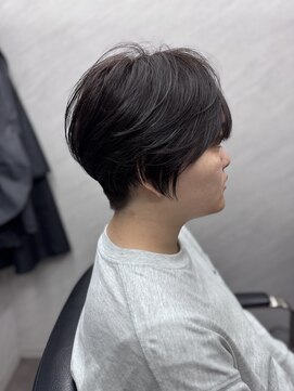 フレームプラス なんば駅前店(FRAME+) レディース刈り上げショート