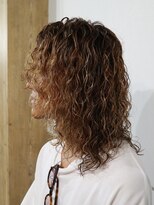 アンサー 渋谷(ANSWER)&nbsp;波巻きツイストスパイラル縦落ちパーマサーフカール