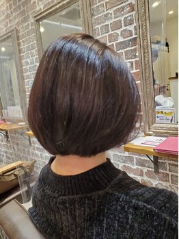 バースディ ザスクエア店(Birthday)の写真/髪に優しく、自然な仕上がりに感動！大人女性のための上質カラーで、周りと差のつくスタイルに♪