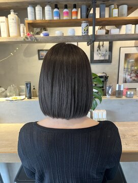 マスカリ(muscali) ハイライト/ダークアッシュ似合わせカットミディアムレイヤーc90