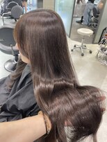 リリー(Lilley) グレージュ×小顔レイヤー×韓国風巻き×髪質改善