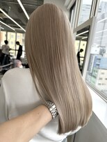 エゴル ナゴヤサカエ(ENGOL NAGOYA SAKAE)&nbsp;新美蓮/ミルクティー/ベージュ/ブリーチ/ハイトーン