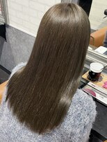 ルノン フィージュ(LUNON fieju)&nbsp;黒髪クラゲヘアーオリーブグレー小顔ココアベージュ