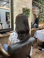プランツヘアー&nbsp;20代.30代.40代透明感オリーブグレージュ