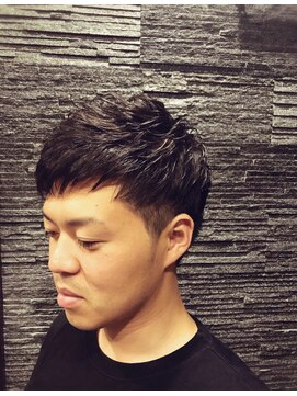 プレミアムバーバー 赤坂店(PREMIUM BARBER produce by HIRO GINZA) メリハリ感!2ブロックスタイル<赤坂><理容室>