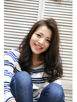 ルチェア ヘア(Lucea Hair)&nbsp;ランダムなカールで大人可愛い