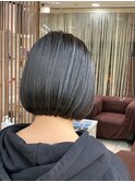 20代30代　大人可愛い黒髪ぱっつん丸みボブ　ツヤ髪ミニボブ