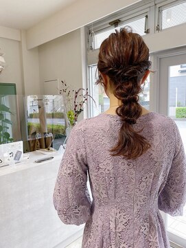 サビィ(Sabby) 結婚式参列☆編みおろしヘアアレンジ/氏川洸希/多摩センター