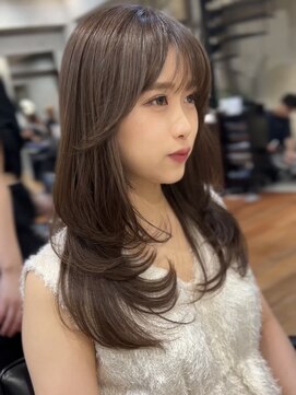 サイン 表参道(SIGN) レイヤーカットグレージュカラーデザインカラーシルキーベージュ