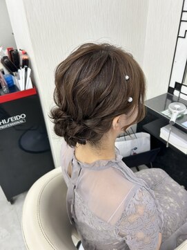 ベルグロー(BELLEGROW) アップヘア/おだんごヘア/お呼ばれヘアセット