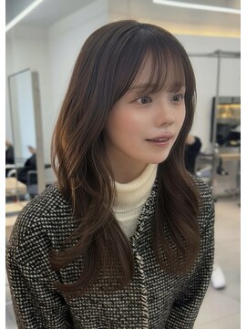 ヌイ 横浜(nui) 顔まわりからつながるナチュラルくびれレイヤー