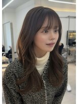 ヌイ 横浜(nui) 顔まわりからつながるナチュラルくびれレイヤー