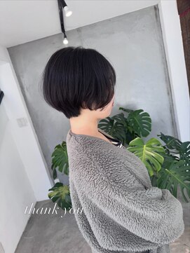 エムドットヘアーサロン(M. hair salon) 【栗本浩司】大人のショートボブ