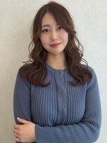 ジーナ  札幌大通(Zina)&nbsp;美髪＊ナチュラルブラウン＊ふんわりウェーブ＊Zina札幌大通