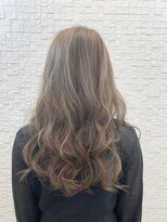 ヴォーグヘアーワークス(VOGUE hairworks)&nbsp;波巻きレイヤー