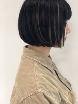 ヴァンキャトル デニム(vingt_quatre denim) 黒髪ボブ×太めハイライト