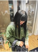 ブルーブラック ロングヘア オン眉