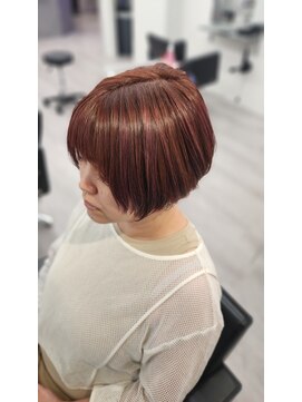 ミステル(MISTEL) ピンクハイライトショート