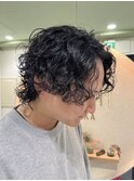 センターパートウルフパーマ