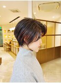 40代ショートチラッとオシャレなインナーカラー/くびれショート