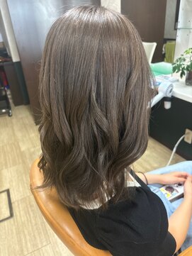 ジュビレ ベージュ