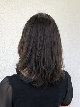 大人ローレイヤー　目白　美容室