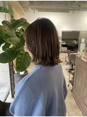 オリーブベージュ