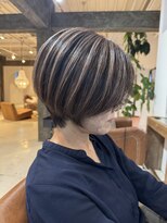 ラウレア(LAULEA)&nbsp;白髪ぼかしハイライト