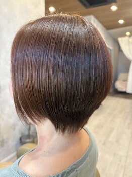 フロー(floww)の写真/骨格やクセを見極め、再現性◎なカットで若々しい印象へ！毎日のお手入れが楽になる魔法◎