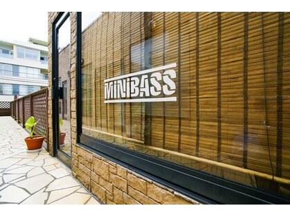 ミニバス(MiNiBASS)の写真