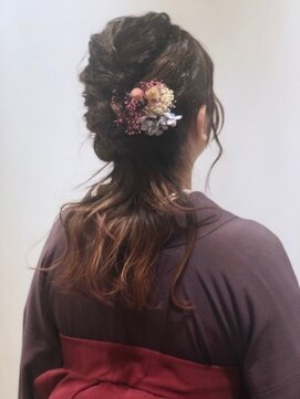 リア(Li'a by neolive) 卒業式　袴　ヘアセット