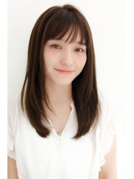 ネオリーブ クーロ(Neolive curro) 乾燥、湿気、広がり気になる方へ!ツヤサラ無敵ミディ