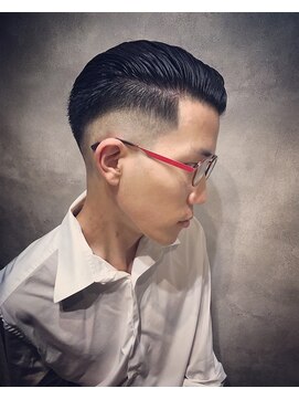 フォーコーナーズ(Four Corners) 【barberstyle】スキンフェード