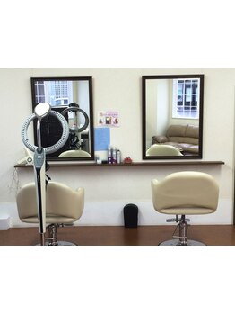 【寺尾東】カット2400円・カット+カラー5500円◇優しい人柄のオーナーが最初から最後まで丁寧に担当。