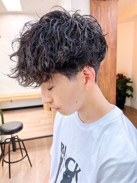 ウェイビーエフティフィフス 横浜西口(WAVEY ft.fifth) 波巻きパーマ波巻きスパイラルパーマ無造作パーマ波打ちパーマ