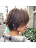 30代40代ひし形クビレ耳掛け束感小顔スウィングショート