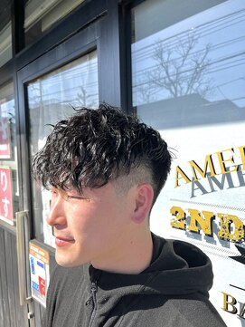 セカンド髪チョス 武蔵浦和店(2ND 髪 chos) スペインカール×フェード