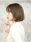 切りっぱなしショート・ボブ/絶壁解消/前髪なし/40代/30代/丸顔