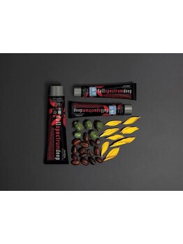 髪の負担を最大限に考慮した自然界由来成分93％の【AVEDA】カラーで潤艶の大人髪へ〔アヴェダ〕