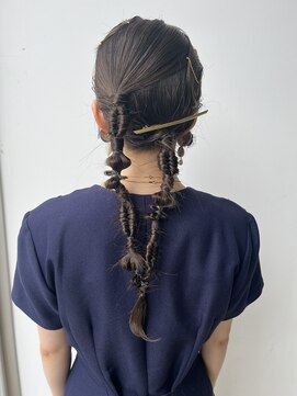 ムード マグ レーベル 南松本(MOOD Mag Label) お呼ばれへア編みおろしフィッシュボーンヘアアレンジ